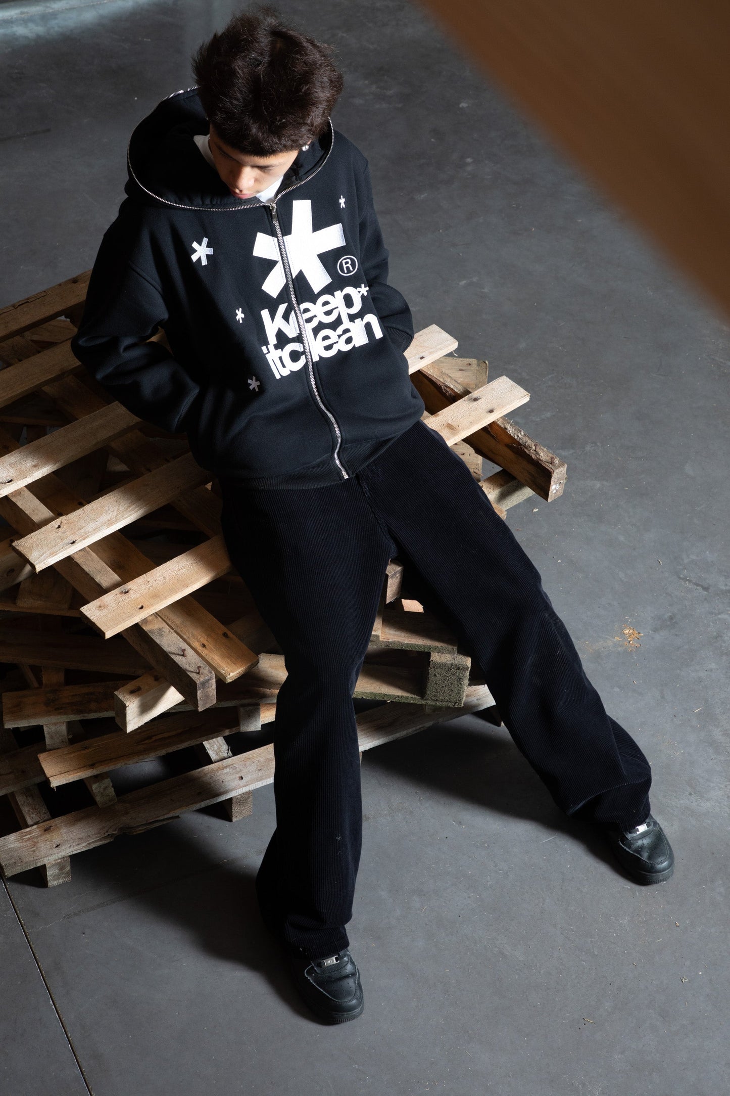KEEP IT CLEAN - OPIUM FULL ZIPPER HOOD - BLACK/WHITE