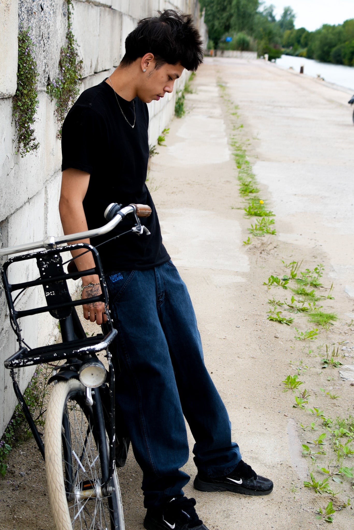 KEEP IT CLEAN - RELAXED PANTS BLACKBLUE OVERDYE